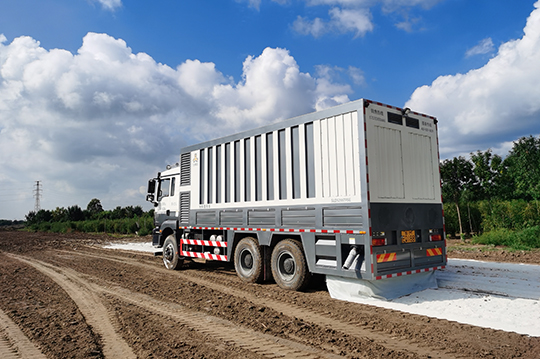 九州陸達牌粉料撒布車“美圖”刷爆朋友圈