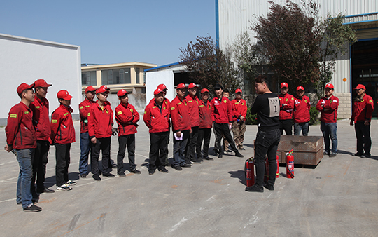 陸達機械設備有限公司組織消防演練和培訓