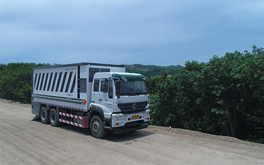 九州陸達牌粉料撒布車施工案例