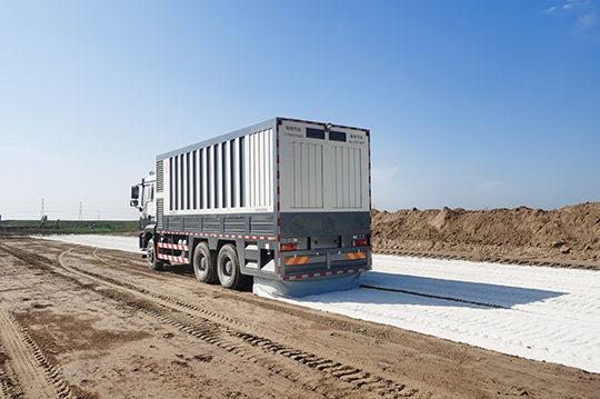 讀萬卷書不如行萬里路，行萬里路不如修條好路