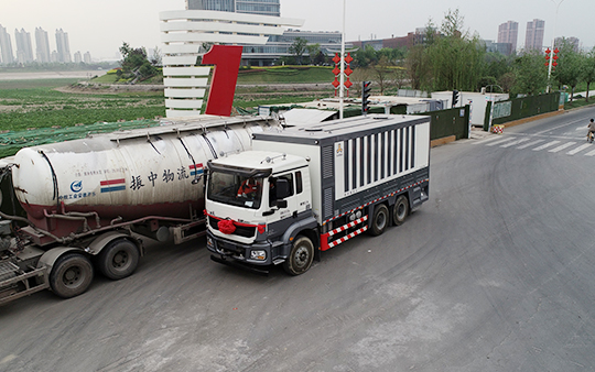 九州陸達牌粉料撒布車西安道路施工