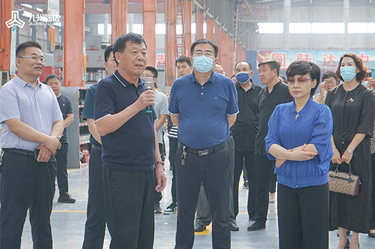 巨野縣政協(xié)領(lǐng)導(dǎo)一行人蒞臨公司視察指導(dǎo)