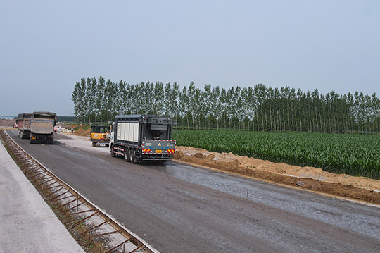 九州陸達(dá)水泥凈漿灑布車